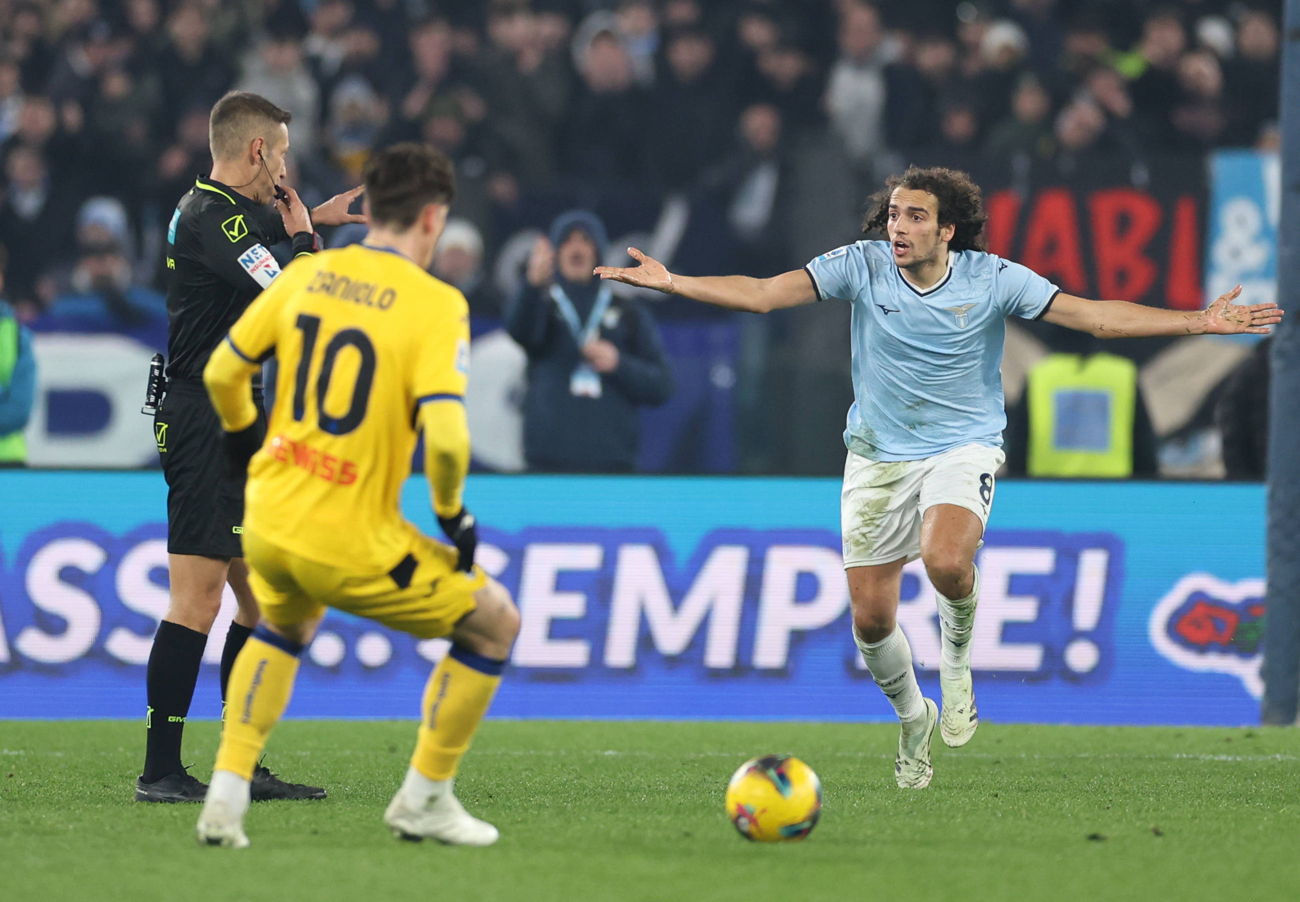 赛后全明星赛焦点战，里尔主帅复盘，媒体盛赞，资深球员宣示担当的简单介绍